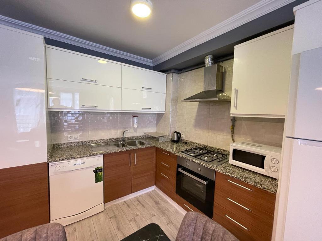 Center Apartment Истанбул Екстериор снимка